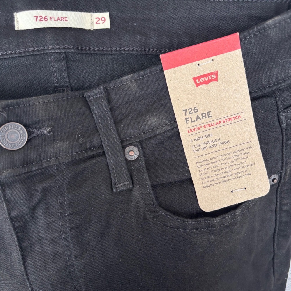 Levi's 726 Flare NWT Black High Rise Stretch Slim Pants Women's Size 29x34 - Picture 3 of 3